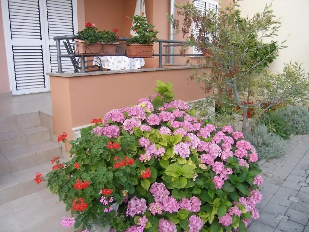 Apartment In Sukosan With Balcony, Air Conditioning, Wifi 0*,  Croatia