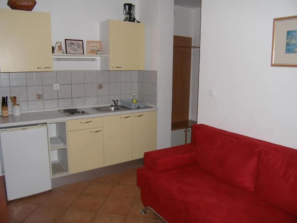 Apartment In Sukosan With Balcony, Air Conditioning, Wifi 0*,